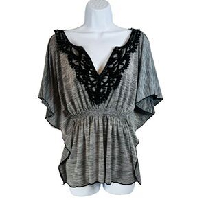 My Michelle Womens V Neck Lace Flutter Sleeve Gray Black Elastic Waist Stretch L